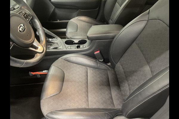 Kia Niro 1.6 GDi Hybrid DynamicLine Navigatie Apple Carplay/Android Auto Camera Parkeersensoren achter Cruise Control Climate Control Lichtmetalen velgen
