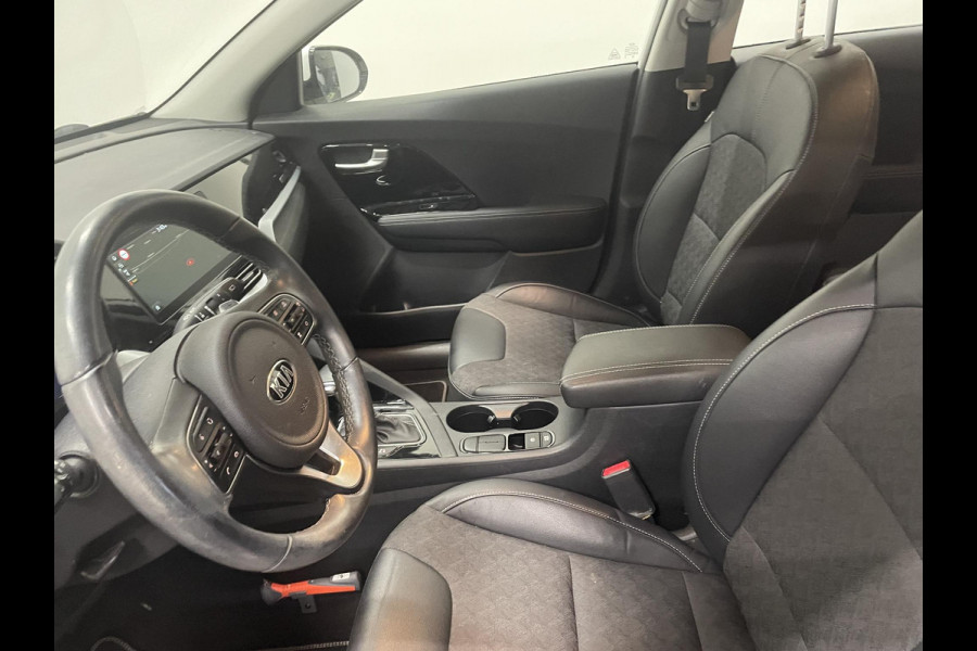 Kia Niro 1.6 GDi Hybrid DynamicLine Navigatie Apple Carplay/Android Auto Camera Parkeersensoren achter Cruise Control Climate Control Lichtmetalen velgen