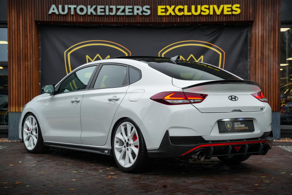 Hyundai i30 Fastback 2.0 T-GDI N1 Panodak Pops And Bangs Navigatie Camera Stoelverw. Alcantara Keyless Stoel Stuurverw.