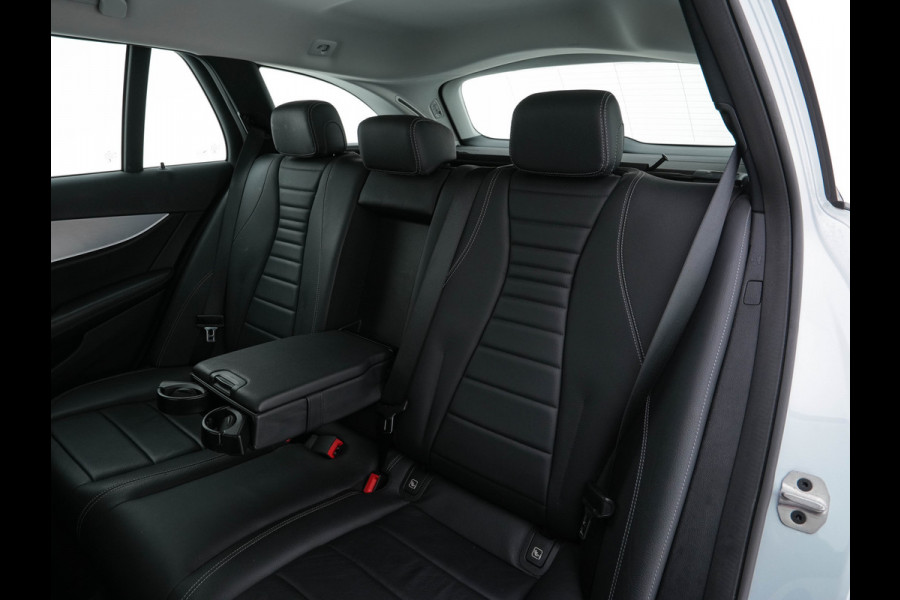 Mercedes-Benz E-Klasse Estate 300 de Luxury Line ( Plug-in ) (INCL-BTW) Aut. *LEATHER | FULL-LED | WIDESCREEN-COCKPIT | BLIND-SPOT | AMBIENT-LIGHT | HEATED-SPORTSEATS | CAMERA | DAB+ | NAVI-FULLMAP | PDC | ADAPTIVE-CRUISE | ECC | 18''ALU*