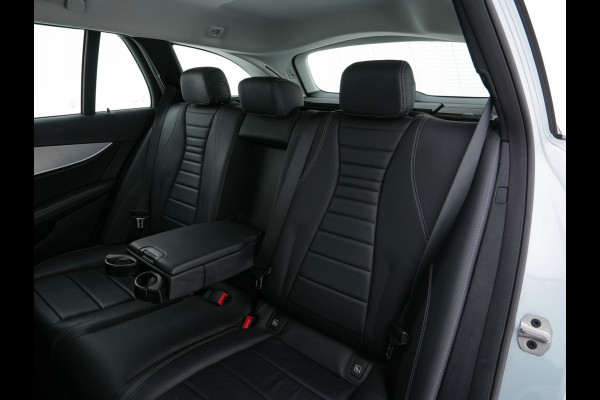 Mercedes-Benz E-Klasse Estate 300 de Luxury Line ( Plug-in ) (INCL-BTW) Aut. *LEATHER | FULL-LED | WIDESCREEN-COCKPIT | BLIND-SPOT | AMBIENT-LIGHT | HEATED-SPORTSEATS | CAMERA | DAB+ | NAVI-FULLMAP | PDC | ADAPTIVE-CRUISE | ECC | 18''ALU*