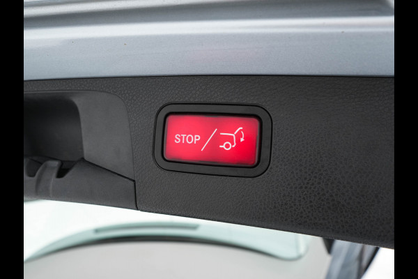 Mercedes-Benz E-Klasse Estate 300 de Luxury Line ( Plug-in ) (INCL-BTW) Aut. *LEATHER | FULL-LED | WIDESCREEN-COCKPIT | BLIND-SPOT | AMBIENT-LIGHT | HEATED-SPORTSEATS | CAMERA | DAB+ | NAVI-FULLMAP | PDC | ADAPTIVE-CRUISE | ECC | 18''ALU*