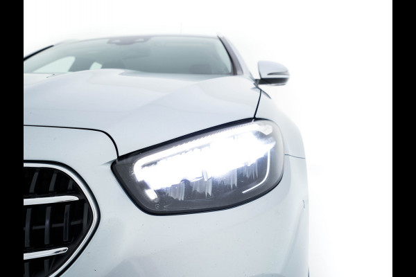 Mercedes-Benz E-Klasse Estate 300 de Luxury Line ( Plug-in ) (INCL-BTW) Aut. *LEATHER | FULL-LED | WIDESCREEN-COCKPIT | BLIND-SPOT | AMBIENT-LIGHT | HEATED-SPORTSEATS | CAMERA | DAB+ | NAVI-FULLMAP | PDC | ADAPTIVE-CRUISE | ECC | 18''ALU*