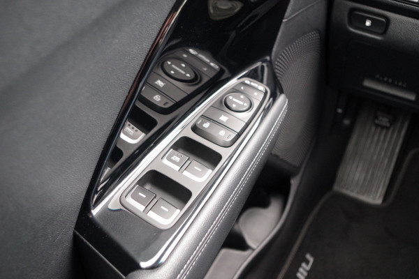 Kia Niro 1.6 GDi Hybrid SportsLine, Adap. Cruie Control, Climate Control, Camera