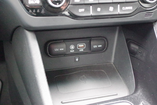 Kia Niro 1.6 GDi Hybrid SportsLine, Adap. Cruie Control, Climate Control, Camera