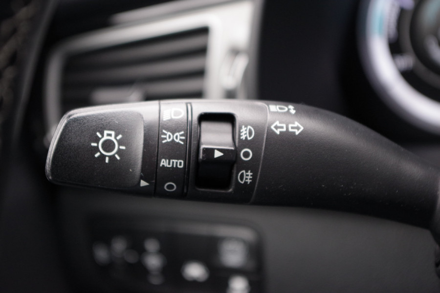 Kia Niro 1.6 GDi Hybrid SportsLine, Adap. Cruie Control, Climate Control, Camera