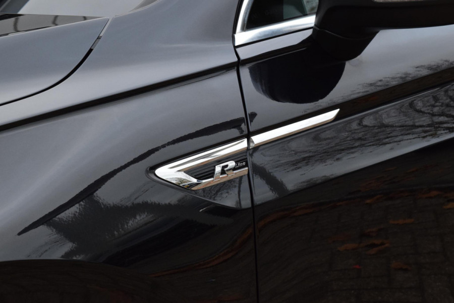 Volkswagen Tiguan 1.5 150pk R-Line|Dak|20"|Cam.|Elek.klep|Trekhk.