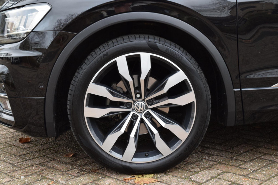 Volkswagen Tiguan 1.5 150pk R-Line|Dak|20"|Cam.|Elek.klep|Trekhk.