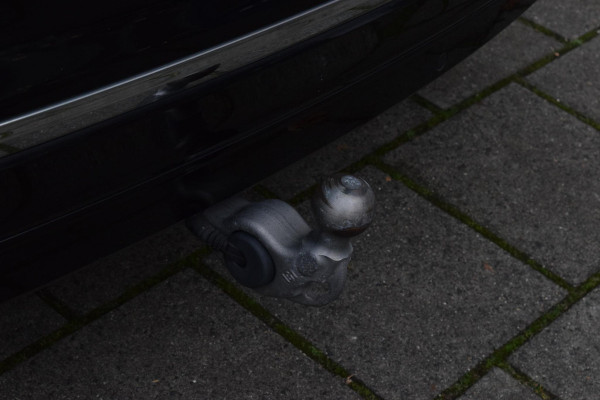 Volkswagen Tiguan 1.5 150pk R-Line|Dak|20"|Cam.|Elek.klep|Trekhk.