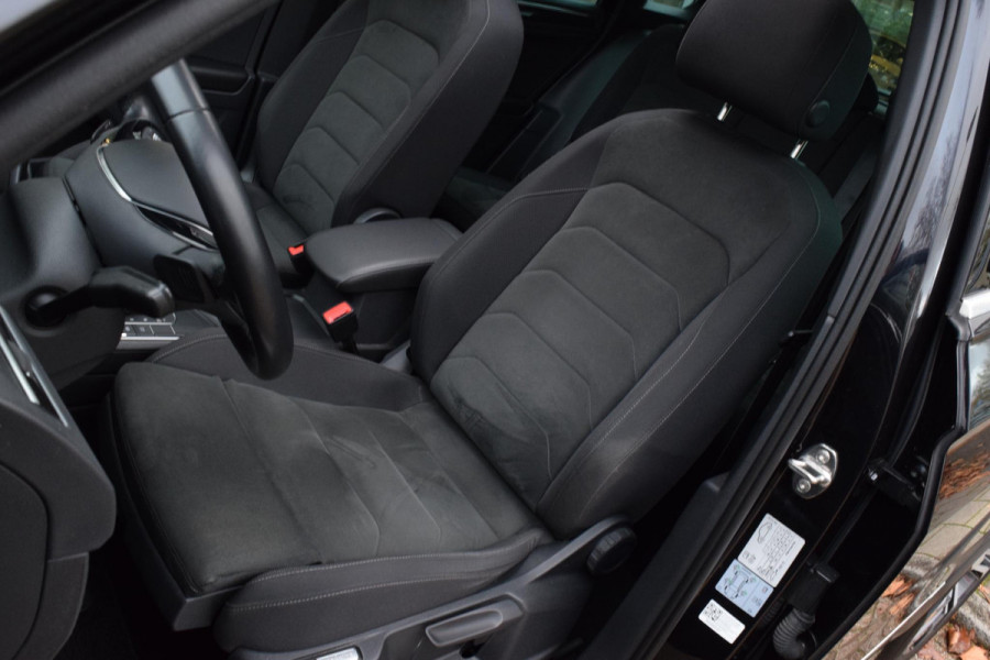 Volkswagen Tiguan 1.5 150pk R-Line|Dak|20"|Cam.|Elek.klep|Trekhk.