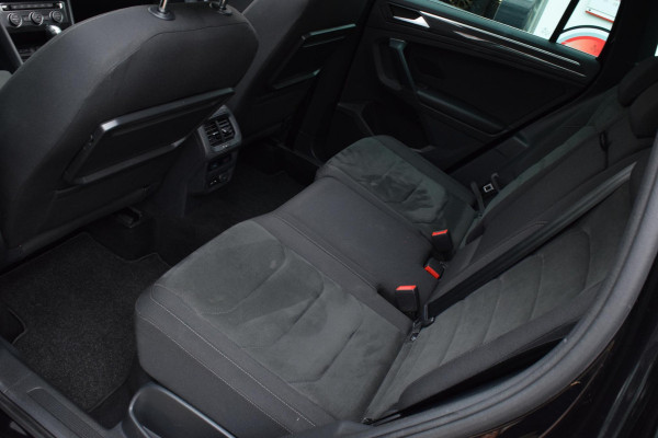 Volkswagen Tiguan 1.5 150pk R-Line|Dak|20"|Cam.|Elek.klep|Trekhk.