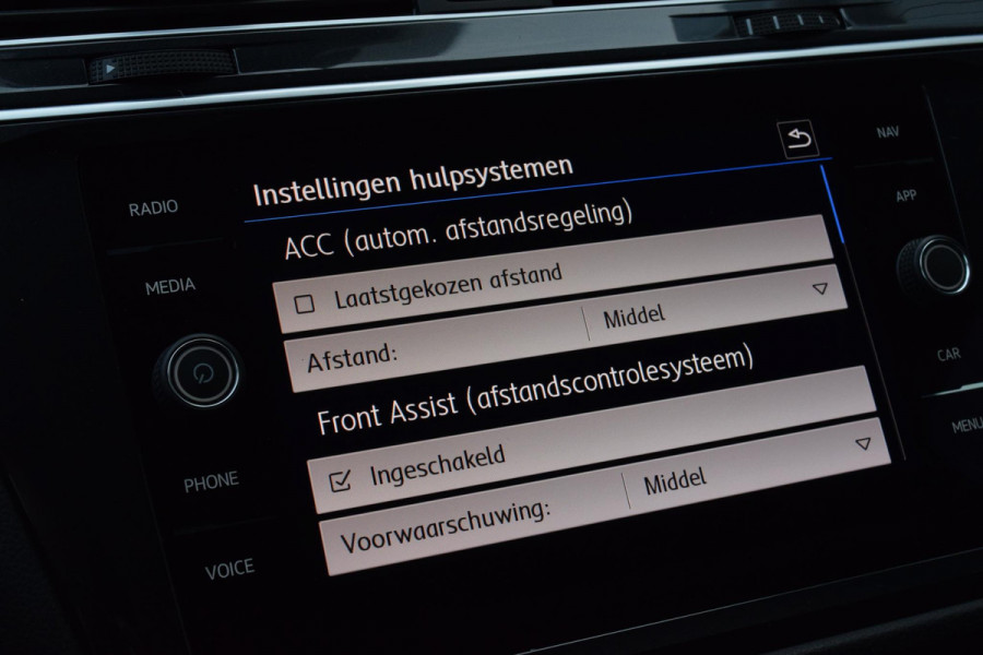 Volkswagen Tiguan 1.5 150pk R-Line|Dak|20"|Cam.|Elek.klep|Trekhk.