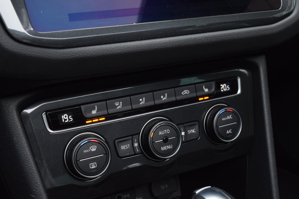 Volkswagen Tiguan 1.5 150pk R-Line|Dak|20"|Cam.|Elek.klep|Trekhk.