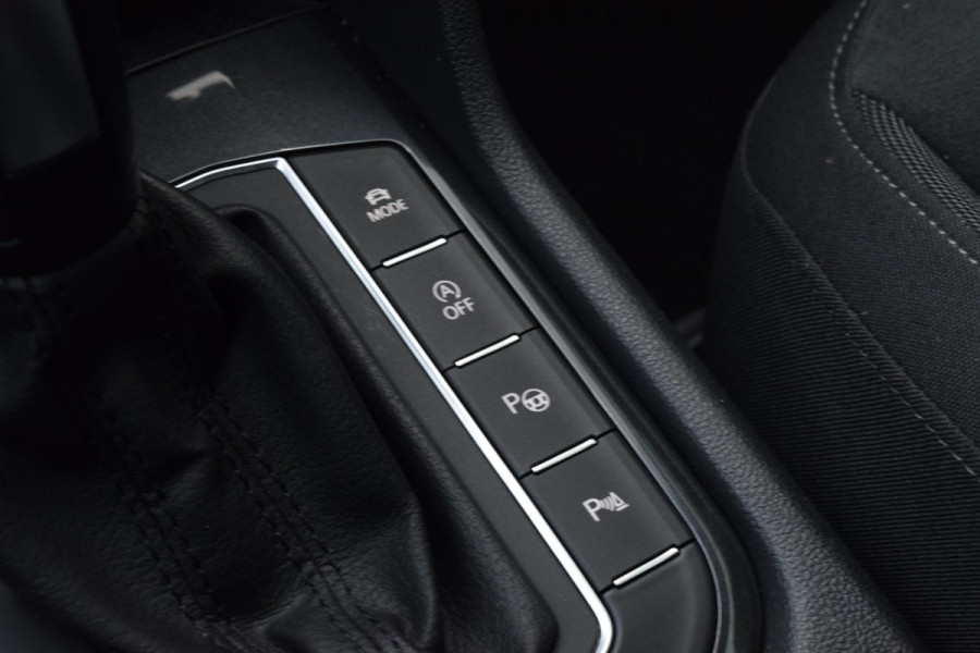 Volkswagen Tiguan 1.5 150pk R-Line|Dak|20"|Cam.|Elek.klep|Trekhk.