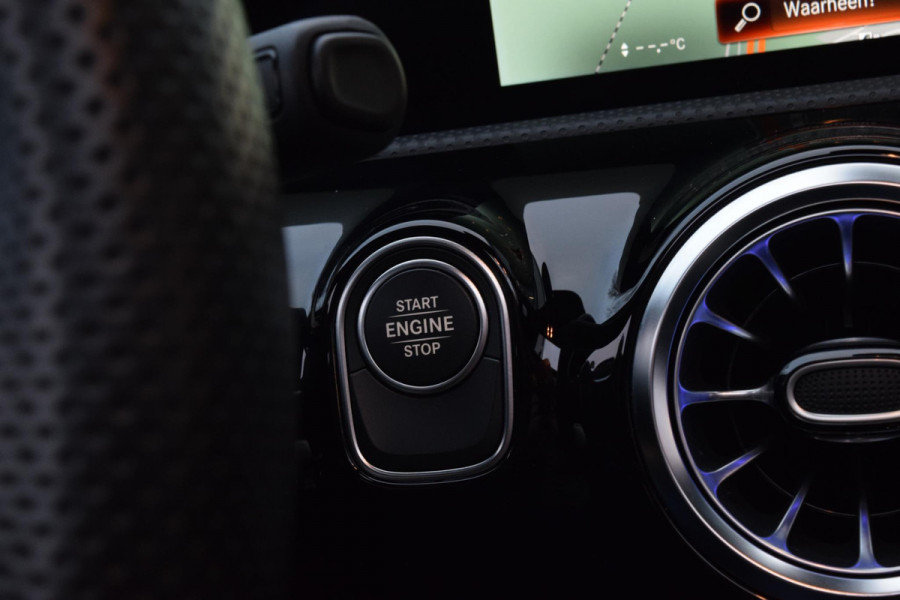 Mercedes-Benz A-Klasse 250 e AMG Line