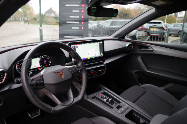 CUPRA Leon Sportstourer 1.4 e-Hybrid 245 PK VZ Adrenaline PHEV, Winterpakket, Carplay, DCC