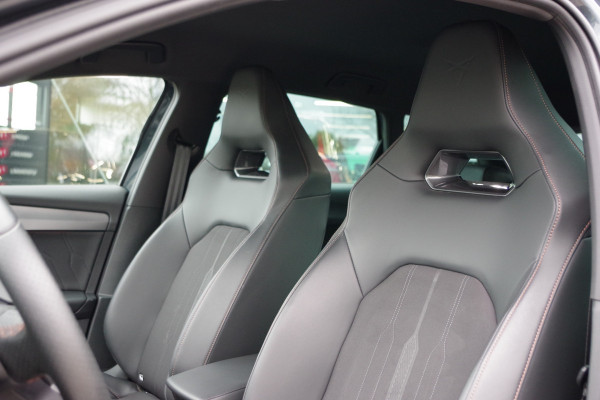 CUPRA Leon Sportstourer 1.4 e-Hybrid 245 PK VZ Adrenaline PHEV, Winterpakket, Carplay, DCC