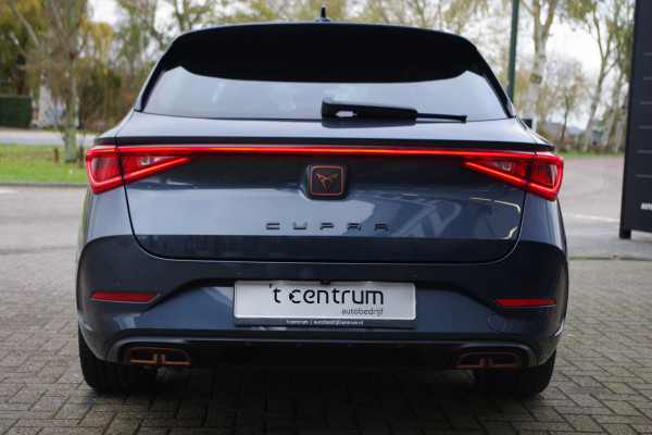 CUPRA Leon Sportstourer 1.4 e-Hybrid 245 PK VZ Adrenaline PHEV, Winterpakket, Carplay, DCC
