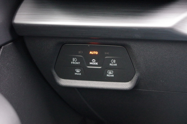 CUPRA Leon Sportstourer 1.4 e-Hybrid 245 PK VZ Adrenaline PHEV, Winterpakket, Carplay, DCC