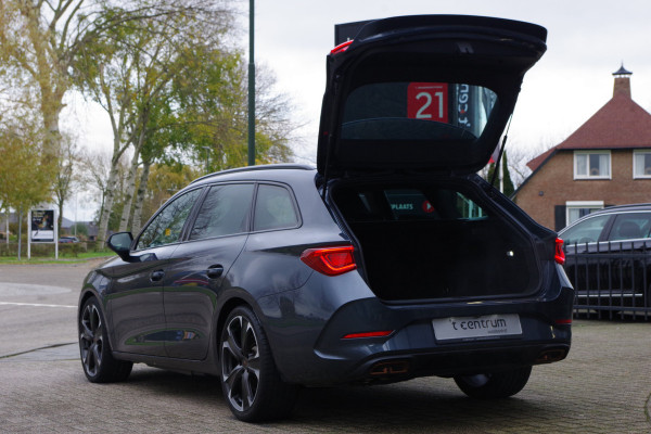 CUPRA Leon Sportstourer 1.4 e-Hybrid 245 PK VZ Adrenaline PHEV, Winterpakket, Carplay, DCC