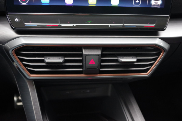 CUPRA Leon Sportstourer 1.4 e-Hybrid 245 PK VZ Adrenaline PHEV, Winterpakket, Carplay, DCC