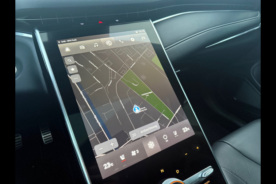 MG Marvel R BWJ 2022 | Luxury 70 kWh | LEER | PANO DAK | 360 CAMERA | STOELVERW + VENTILATIE | CARPLAY | PDC 2X | NAVI | CLIMA