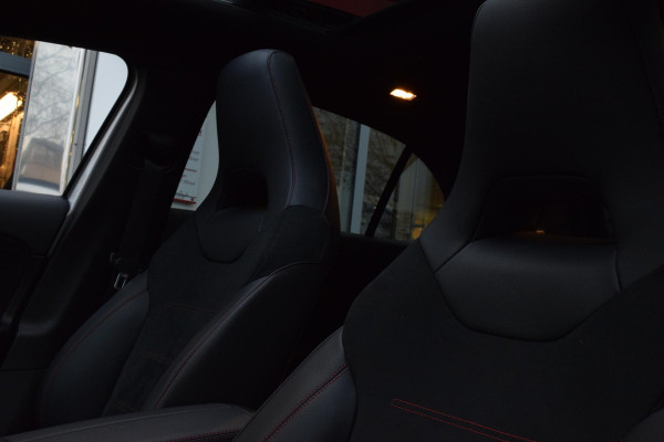 Mercedes-Benz A-Klasse 250 e AMG Line