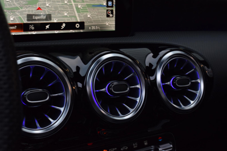 Mercedes-Benz A-Klasse 250 e AMG Line