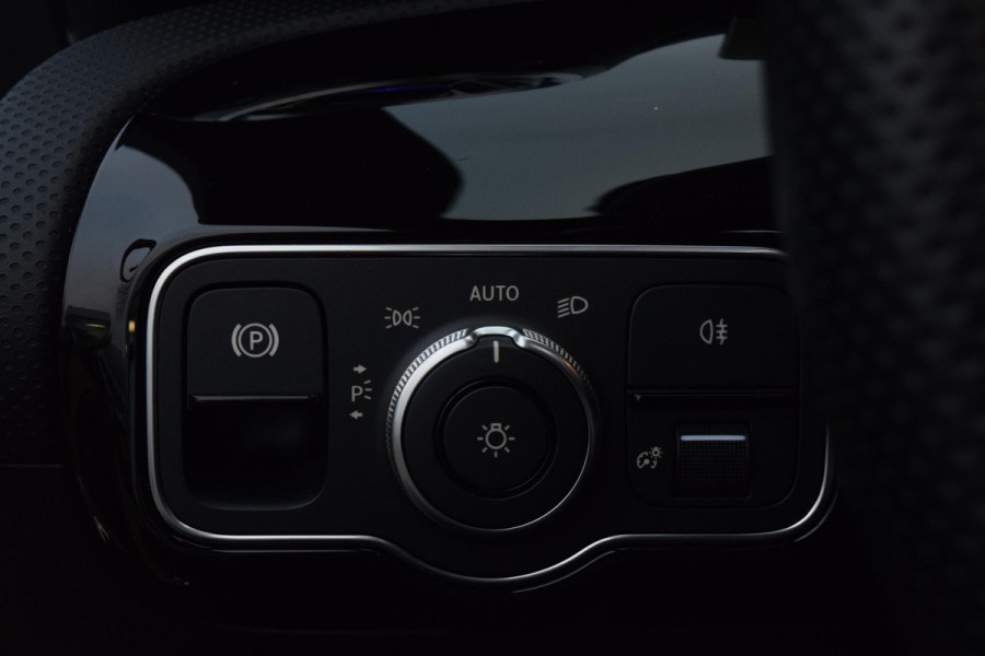 Mercedes-Benz A-Klasse 250 e AMG Line