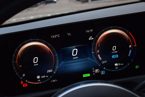 Mercedes-Benz A-Klasse 250 e AMG Line