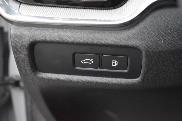 Volvo V60 T6 350PK Plug-in hybrid AWD Plus Dark Trekhaak | H&K | Contour stoelen | 360 Camera | 19"LMV