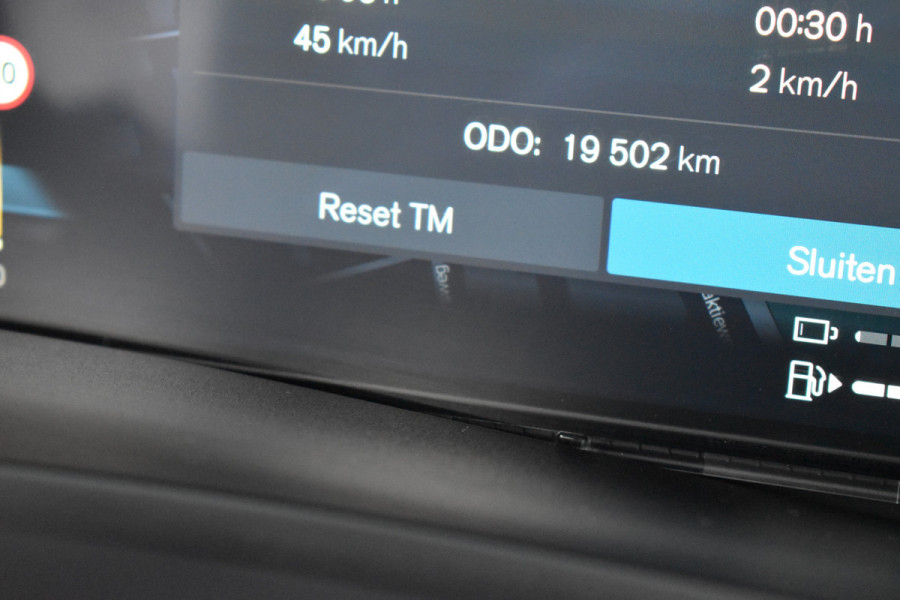 Volvo V60 T6 350PK Plug-in hybrid AWD Plus Dark Trekhaak | H&K | Contour stoelen | 360 Camera | 19"LMV