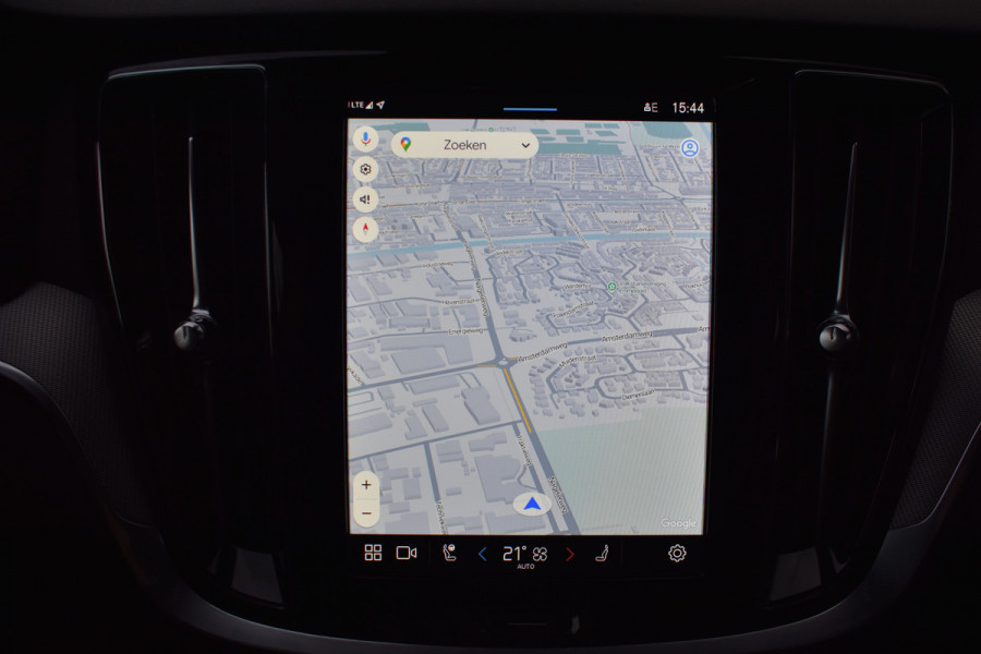 Volvo V60 T6 350PK Plug-in hybrid AWD Plus Dark Trekhaak | H&K | Contour stoelen | 360 Camera | 19"LMV