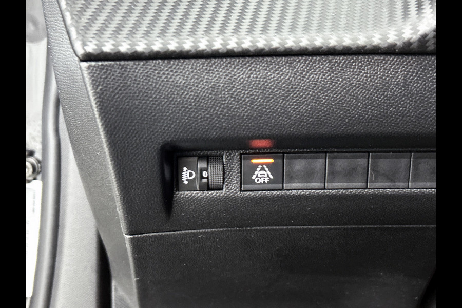 Peugeot 2008 1.5 HDi Blue Active / Trekhaak / Airco-ecc./ Camera / Navigatie / Radio multimedia / Apk nieuw