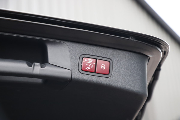 Mercedes-Benz C-Klasse Estate AMG 63 S | 510PK | Head-up | Keyless-go | Burmester | Carbon | Memory | Sfeerverlichting | ILS | Distronic | Trekhaak | 2