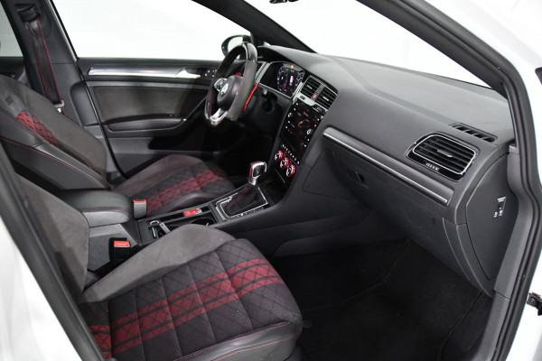 Volkswagen Golf 2.0 TSI GTI TCR Pano Keyless