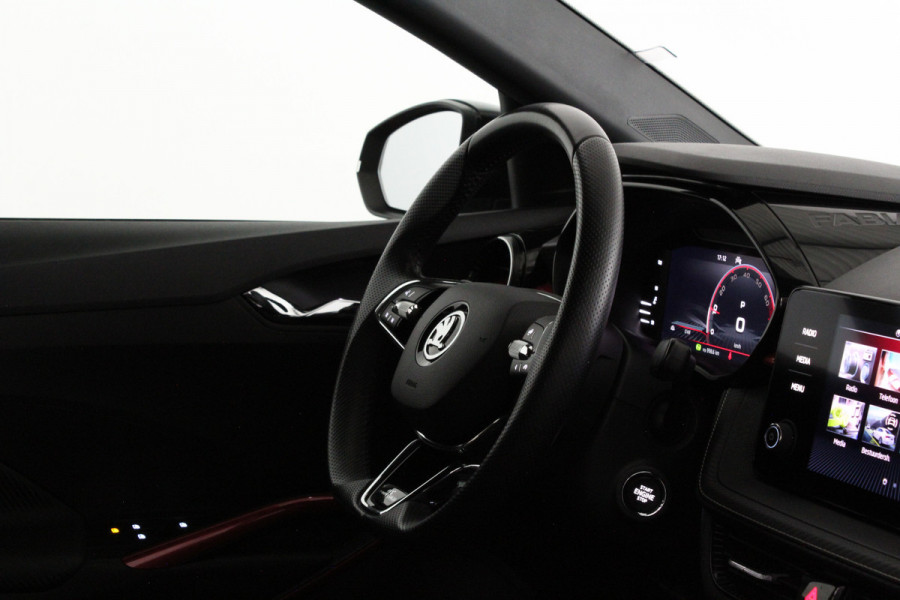 Škoda Fabia Škoda 1.0 TSI Monte Carlo > Zwart dak/Stoelverwarming/DSG/Apple Carplay/Android Auto