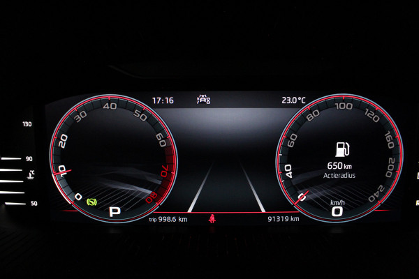 Škoda Fabia Škoda 1.0 TSI Monte Carlo > Zwart dak/Stoelverwarming/DSG/Apple Carplay/Android Auto