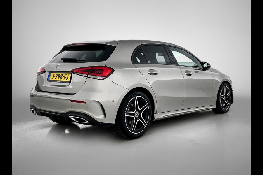 Mercedes-Benz A-Klasse 160 Business Solution AMG 5 Spaaks lichtmetalen velgen AMG | MUBX wide screen | Navigatie | Parking support met camera achter | Inclusief 24 maanden MB Certified garantie voor Europa.