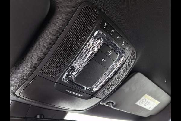 Mercedes-Benz A-Klasse 160 Business Solution AMG 5 Spaaks lichtmetalen velgen AMG | MUBX wide screen | Navigatie | Parking support met camera achter | Inclusief 24 maanden MB Certified garantie voor Europa.