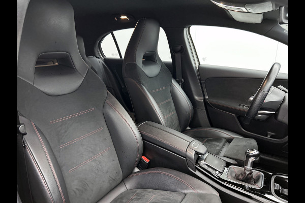 Mercedes-Benz A-Klasse 160 Business Solution AMG 5 Spaaks lichtmetalen velgen AMG | MUBX wide screen | Navigatie | Parking support met camera achter | Inclusief 24 maanden MB Certified garantie voor Europa.