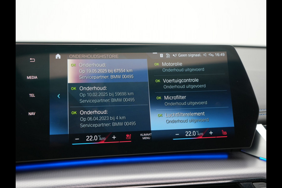 BMW X1 xDrive30e M Sport Plug In Hybrid 326pk Dealer O.H. PHEV | Panodak | Head Up | 360 Camera | Adaptive Cruise | Alcantara Sportstoelen Massage & Memory | Harman & Kardon | Stoelen & Stuur Verwarmd | Apple Carplay | 20"L.M | Blis | Keyless | Sfee