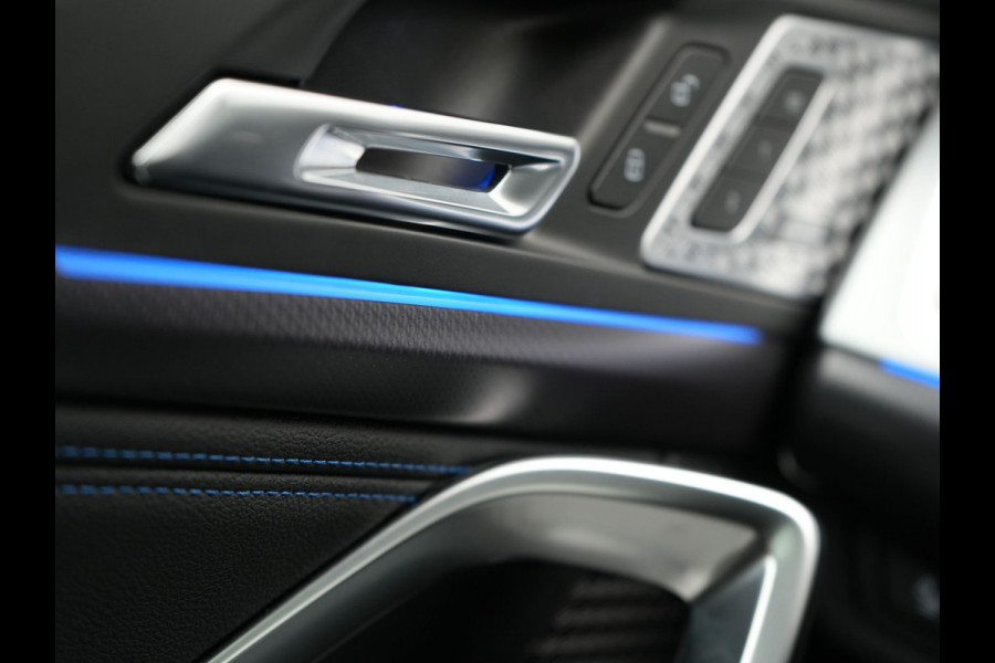 BMW X1 xDrive30e M Sport Plug In Hybrid 326pk Dealer O.H. PHEV | Panodak | Head Up | 360 Camera | Adaptive Cruise | Alcantara Sportstoelen Massage & Memory | Harman & Kardon | Stoelen & Stuur Verwarmd | Apple Carplay | 20"L.M | Blis | Keyless | Sfee