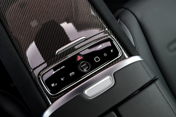 Mercedes-Benz EQE AMG 53 4MATIC+ 90 kWh | 72500,- Ex | MBUX Hyperscreen | Airmatic | Achterasbesturing | Distronic+ | Massage | Memory | Burmester | Stoelventilatie | HUD | Digital Light | Warmtepomp | Surround Camera |