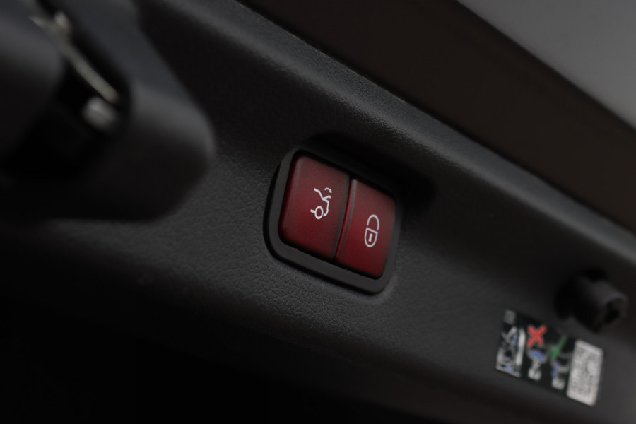 Mercedes-Benz EQE AMG 53 4MATIC+ 90 kWh | 72500,- Ex | MBUX Hyperscreen | Airmatic | Achterasbesturing | Distronic+ | Massage | Memory | Burmester | Stoelventilatie | HUD | Digital Light | Warmtepomp | Surround Camera |