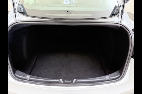 Tesla Model 3 RWD SR+ 60kWh 325PK Lmv 18" AutoPilot Leder PanoDak Adaptive-Cruise Lmv Camera's Elektr.-Stuur+Stoelen+Spiegels+Geheugen+Easy-En Navi LED Comfortstoelen ACC DAB Keyless en Voorverwarmen interieur via App One-Pedal-Drive Origineel Nederlandse auto tot 11kw laden thuis! Garantie Accu tot 10-12-2027 max 160.000km 1.584kg licht!