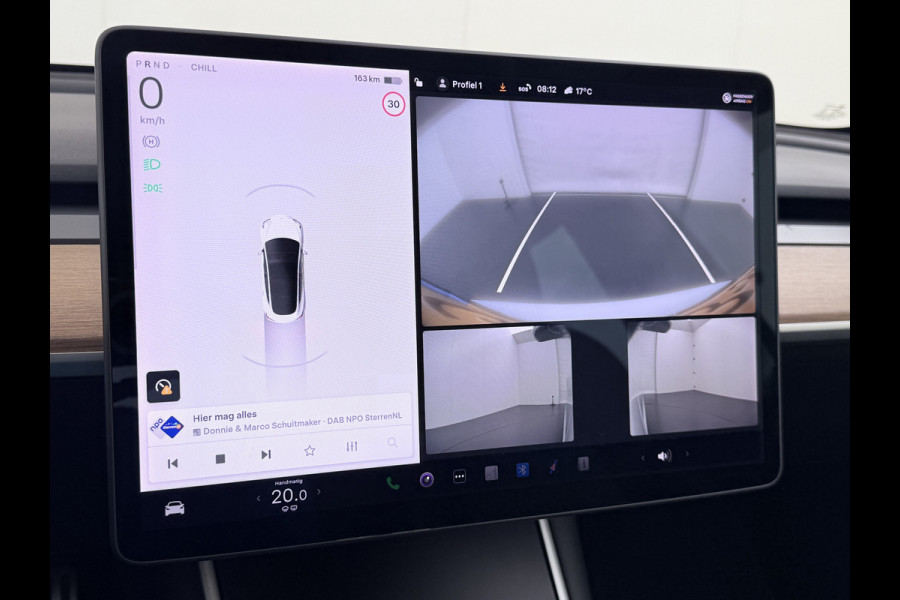 Tesla Model 3 RWD SR+ 60kWh 325PK Lmv 18" AutoPilot Leder PanoDak Adaptive-Cruise Lmv Camera's Elektr.-Stuur+Stoelen+Spiegels+Geheugen+Easy-En Navi LED Comfortstoelen ACC DAB Keyless en Voorverwarmen interieur via App One-Pedal-Drive Origineel Nederlandse auto tot 11kw laden thuis! Garantie Accu tot 10-12-2027 max 160.000km 1.584kg licht!
