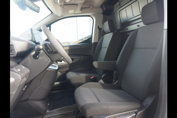 Peugeot e-Partner L2 50 kWh | 0% rente | Navigatie incl. Apple Carplay | camera's | parkeersensoren voor & achter | dodehoek detectie | Comfort stoel | rijklaarprijs