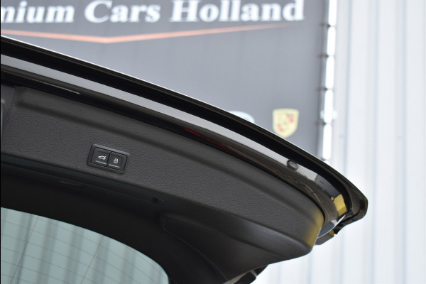 Audi Q3 Sportback 45 TFSI e S-Line 245 Pk Pano Memory Navi Leder Matrix Sonos Keyless Camera 20 Inch