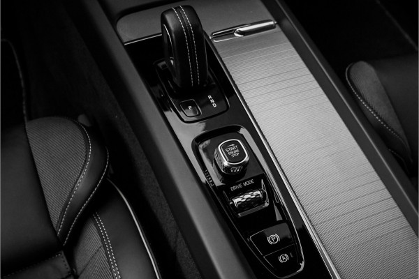 Volvo XC60 2.0 B4 Inscription R-Design Luchtvering ACC Trekhaak